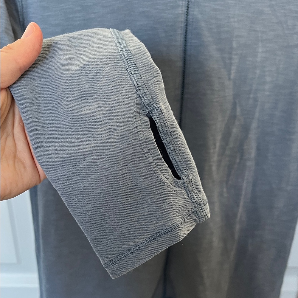 Lululemon Superb Long Sleeve Women's Top - Picture 6 of 10